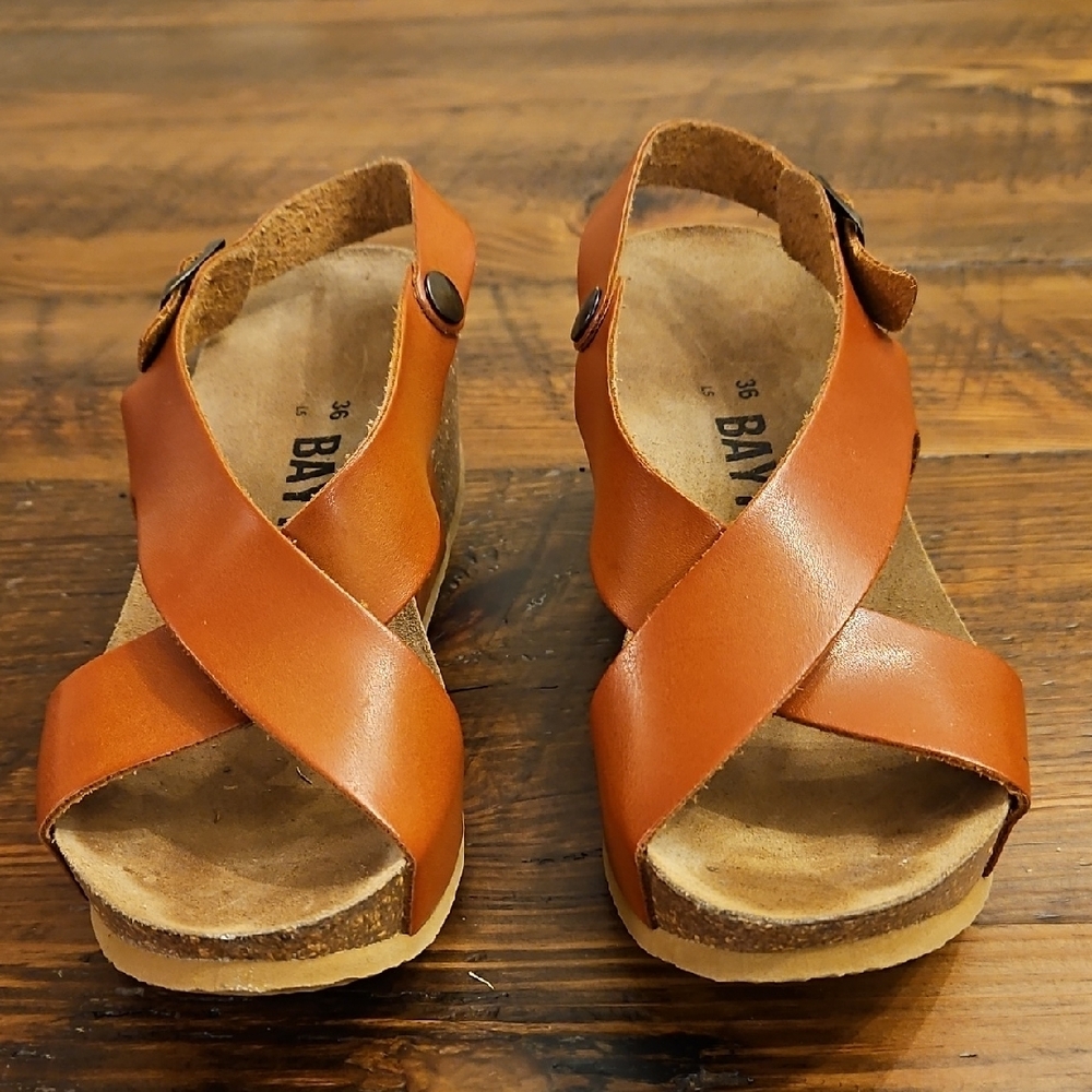 BAYTON   LEATHER WEDGE SANDALS